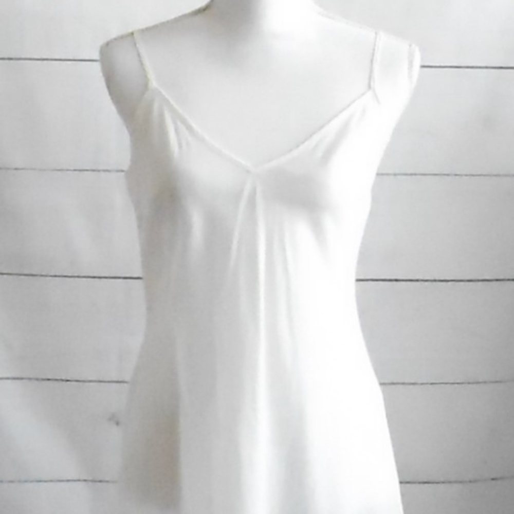 *SOLD* Size 6 Banana Republic Cotton Slip - Picture 1 of 8